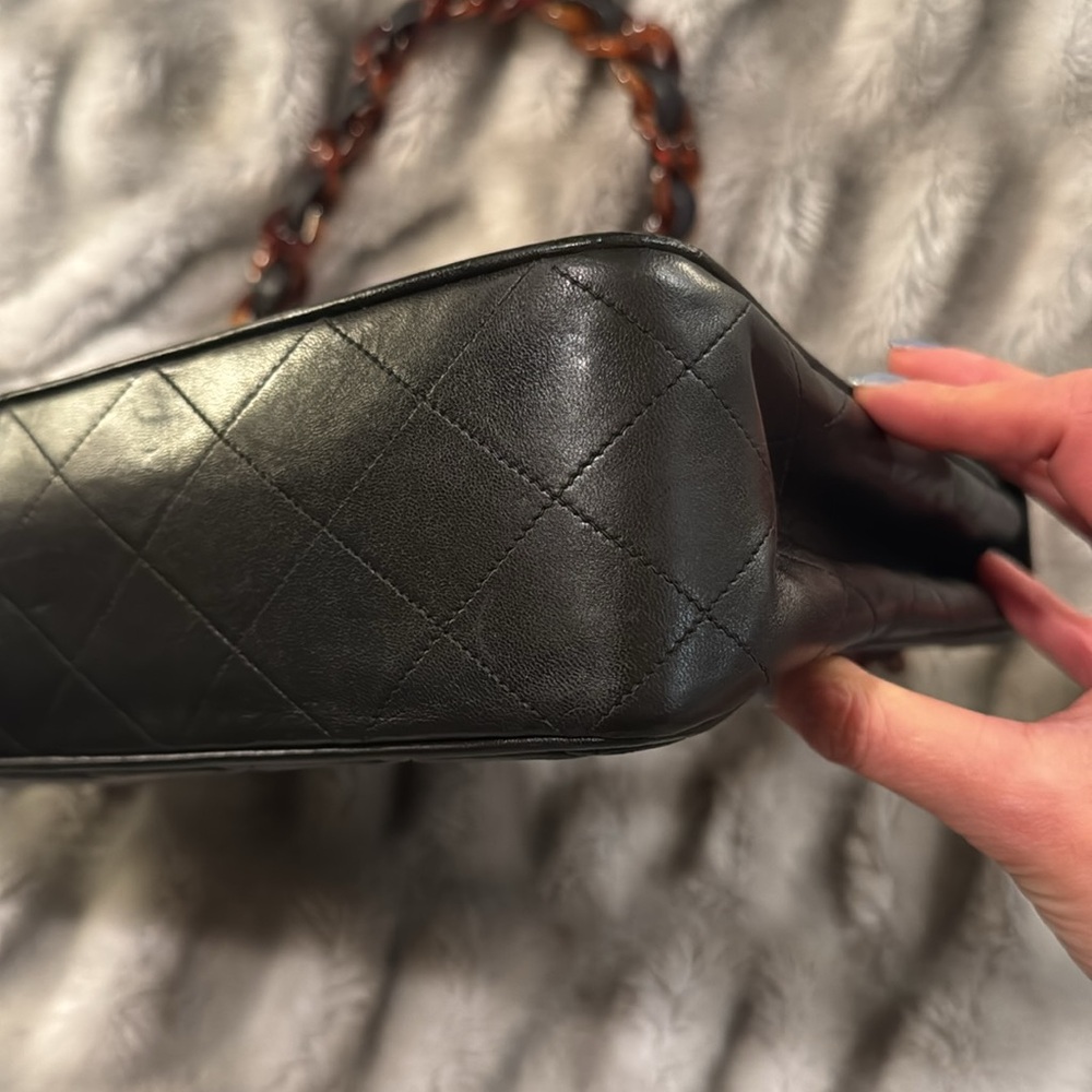 SOLD Chanel Tortoiseshell Lambskin Maxi Flap Bag - Picture 6 of 17